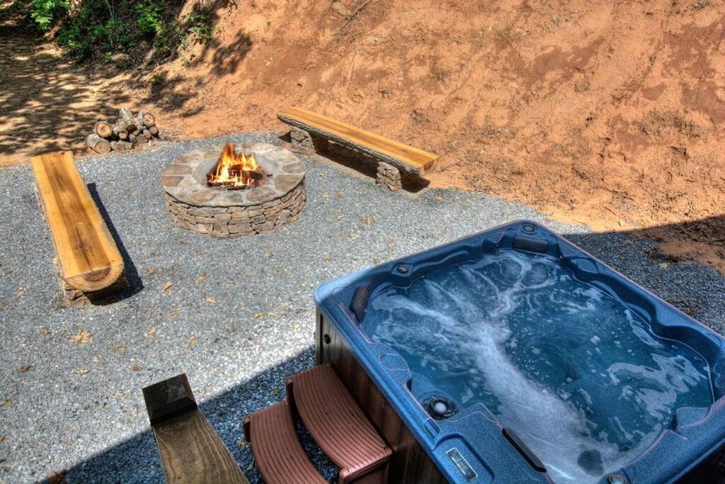 ブライソン・シティ Honeymoon Getaway In Woods Near Noc And Smoky Mtn Rrヴィラ エクステリア 写真