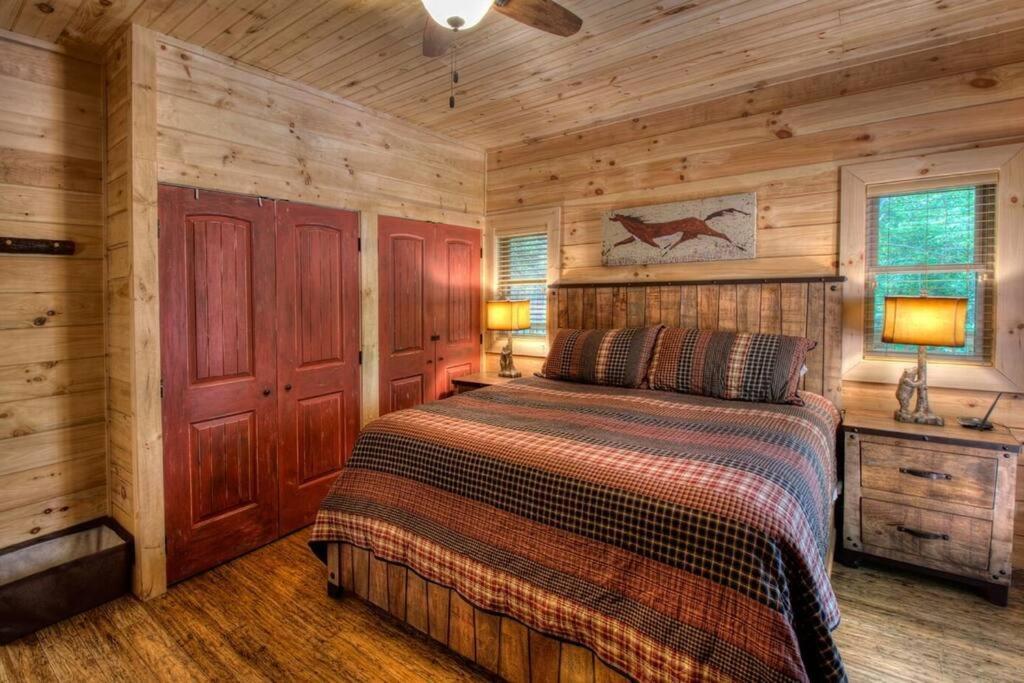 ブライソン・シティ Honeymoon Getaway In Woods Near Noc And Smoky Mtn Rrヴィラ エクステリア 写真