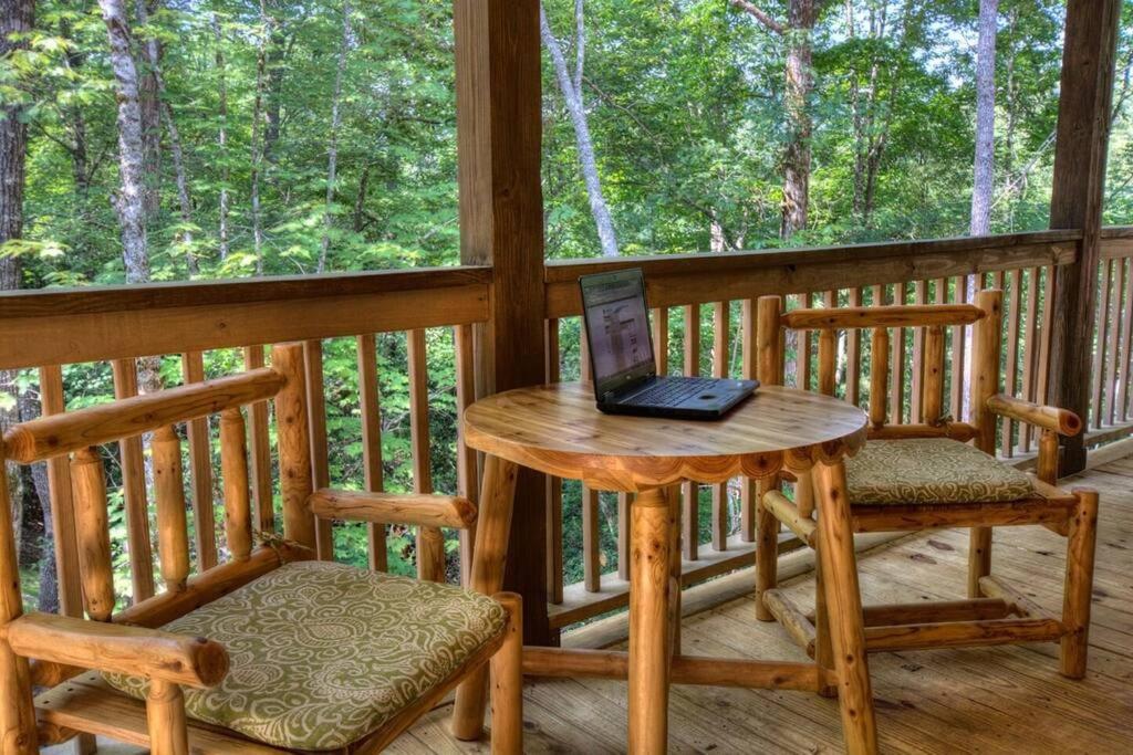 ブライソン・シティ Honeymoon Getaway In Woods Near Noc And Smoky Mtn Rrヴィラ エクステリア 写真
